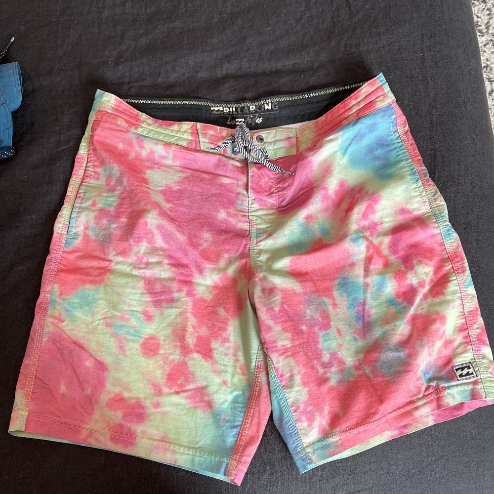Billabong Tie-Dye